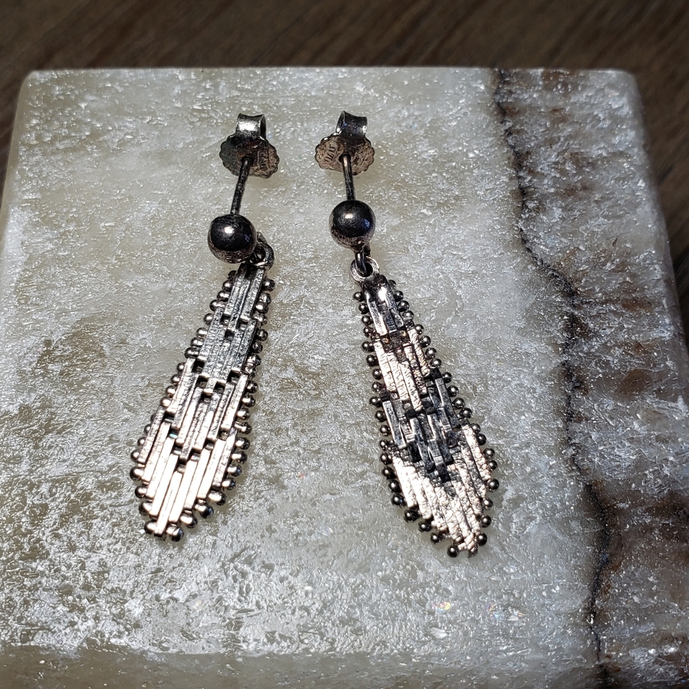Zales Silver Chevron Design Dangly Earrings